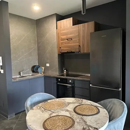 Ermar 2 Apartman Golem