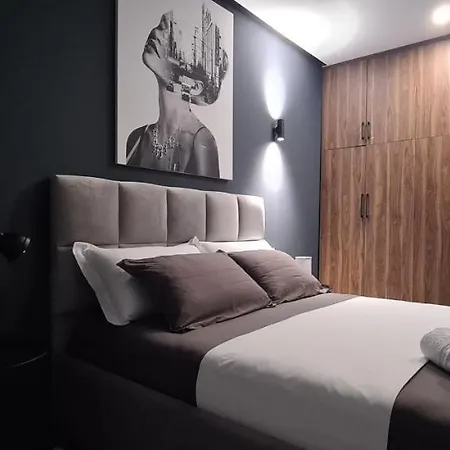 Ermar 2 * Golem (Tirana)